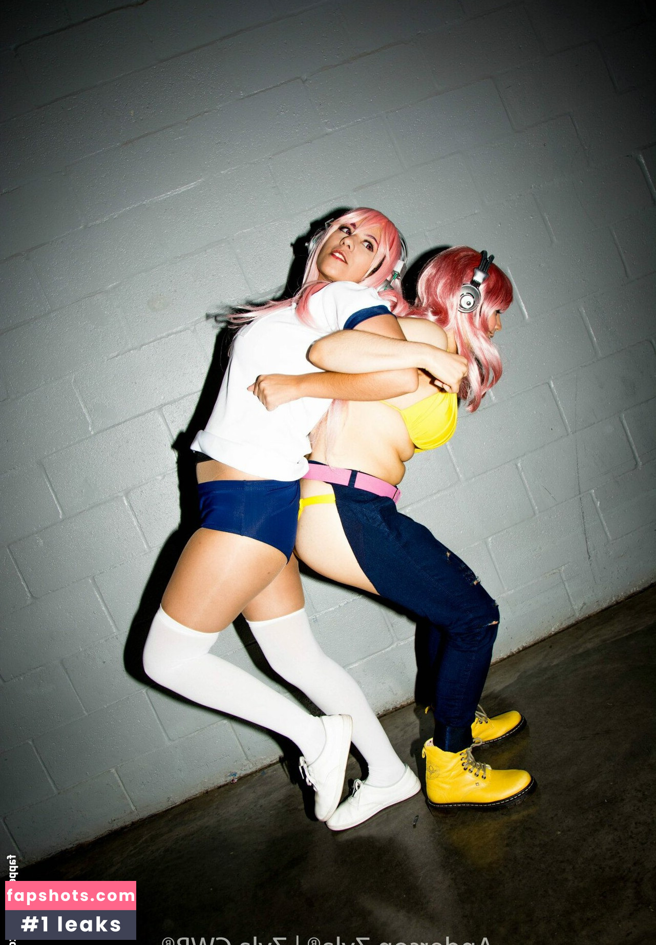 Juka Crasoves gallery photo #42