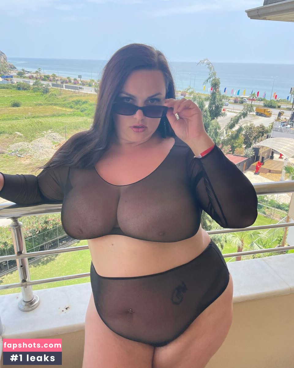 Jula Pidzhara Nude Leaks OnlyFans Photos #2 - LeakJerk