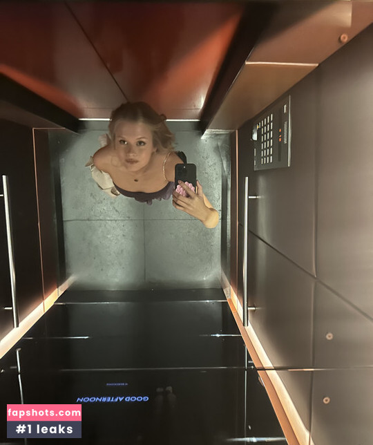 Jule Jensen gallery photo #4