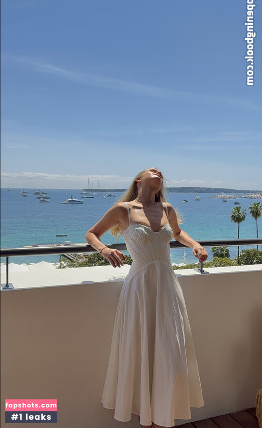 Jule Jensen gallery photo #5