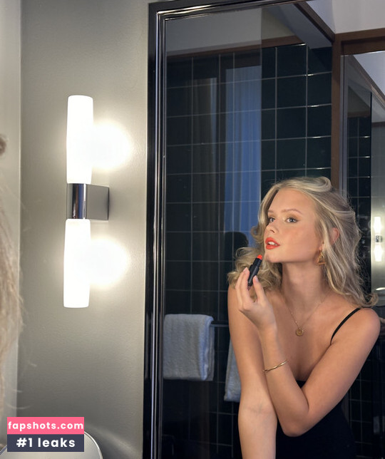 Jule Jensen gallery photo #7