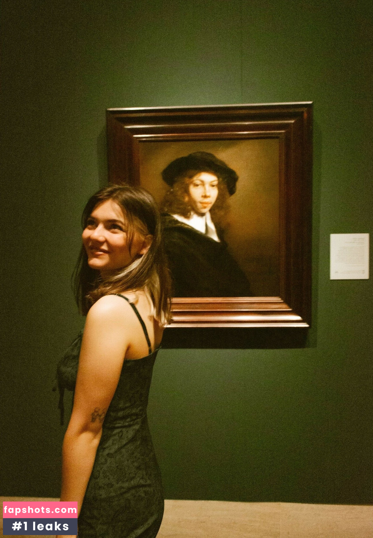 Jules ASMR gallery photo #22