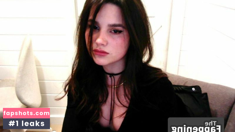 Jules LeBlanc gallery photo #37