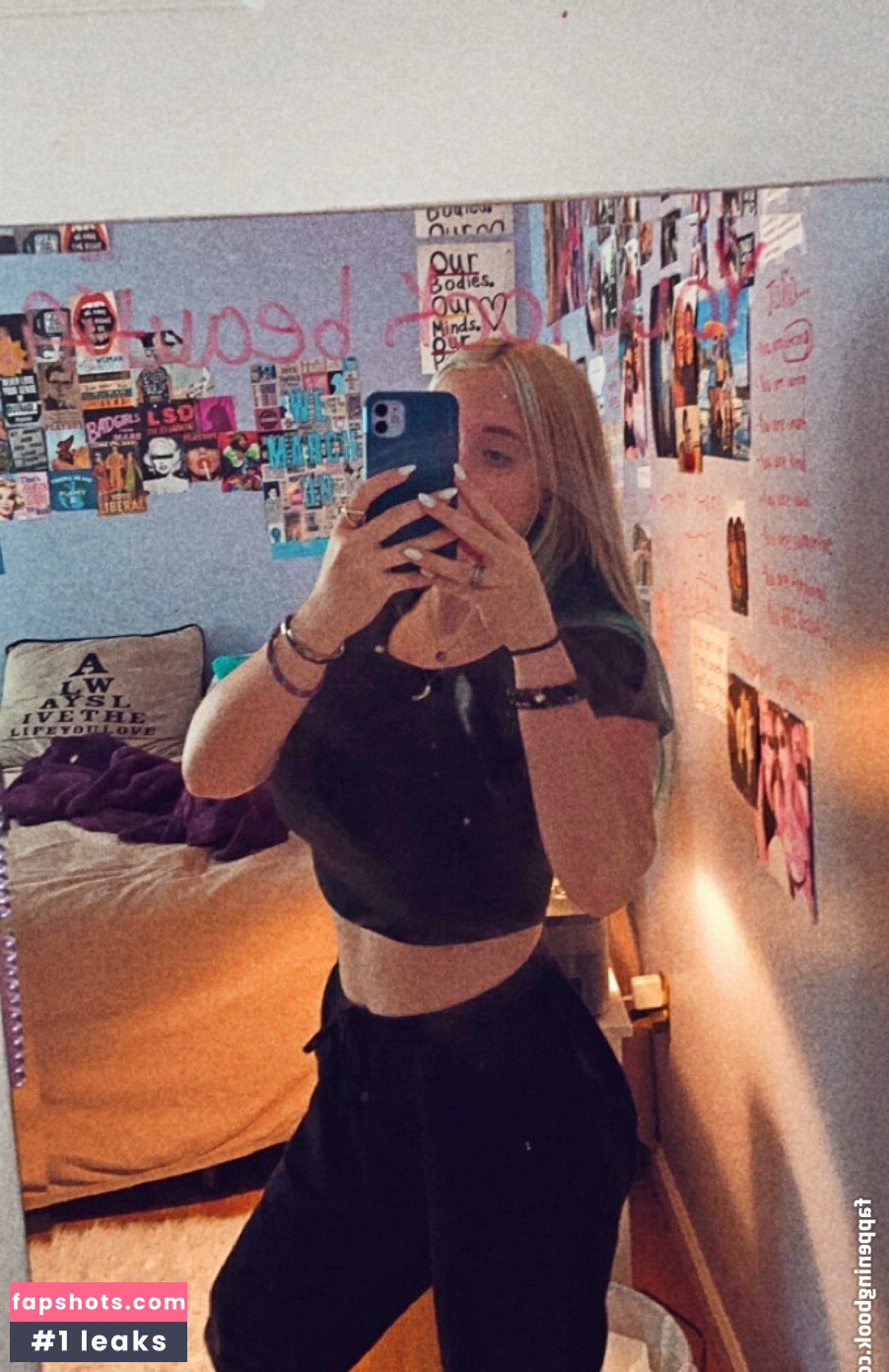 Jules gallery photo #6