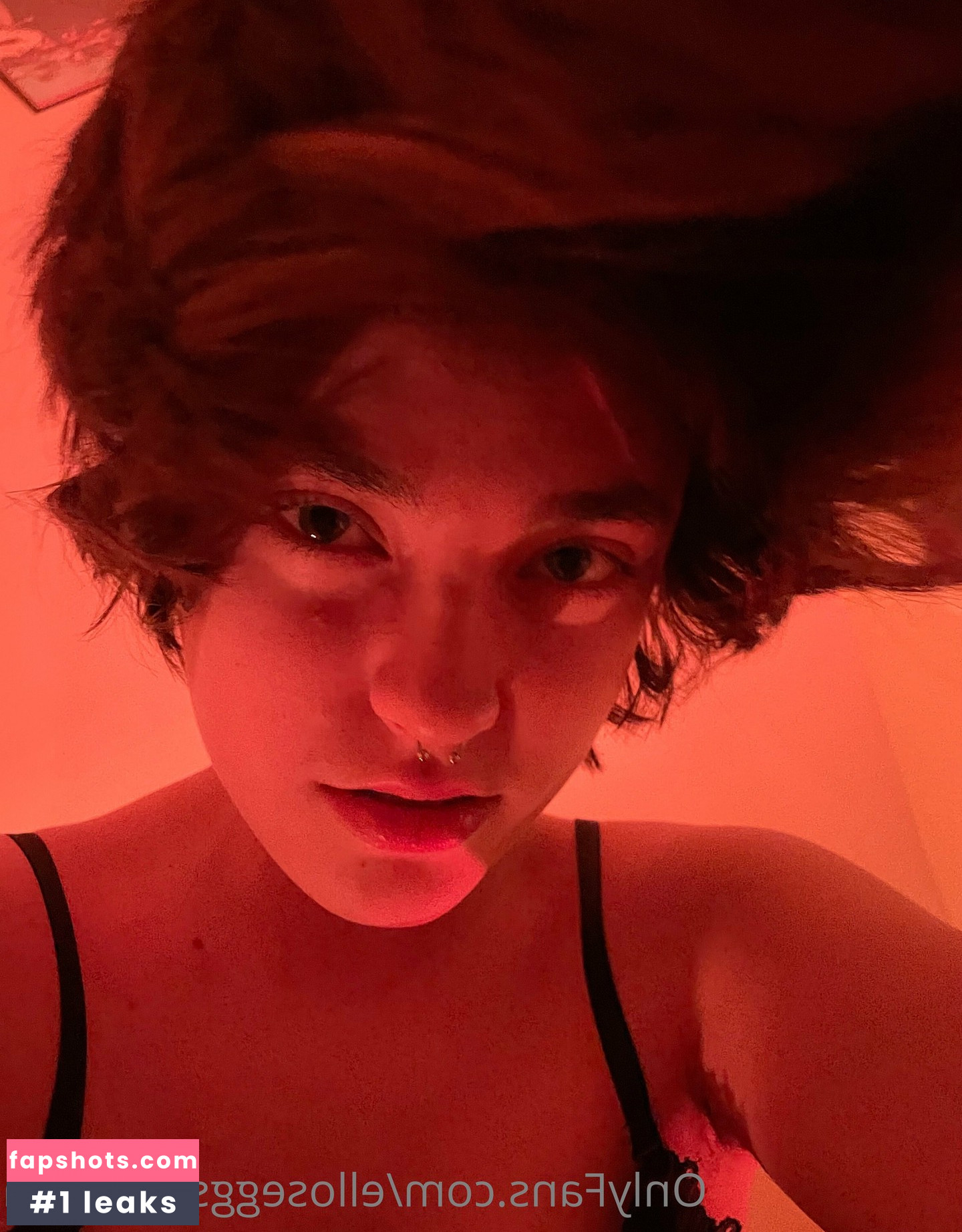 Jules Roscoe gallery photo #29