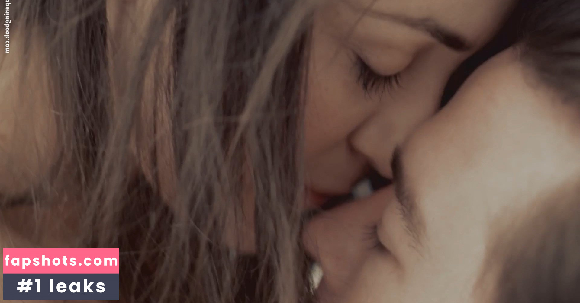 Jules Willcox gallery photo #4