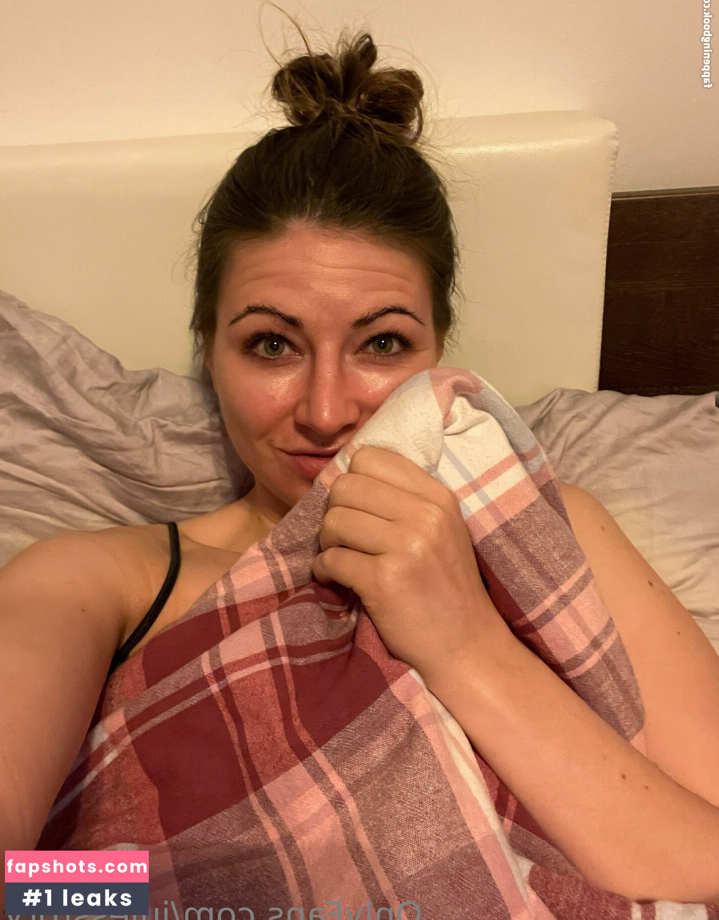 julesstory gallery photo #2