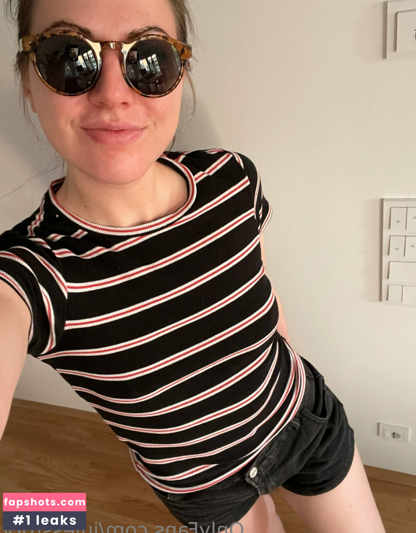 julesstory gallery photo #4