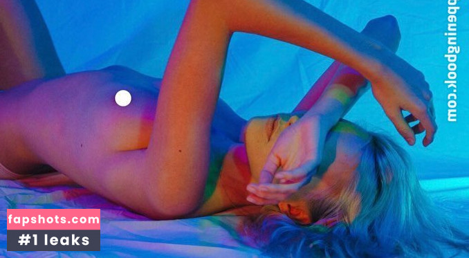 Julia Almendra gallery photo #36