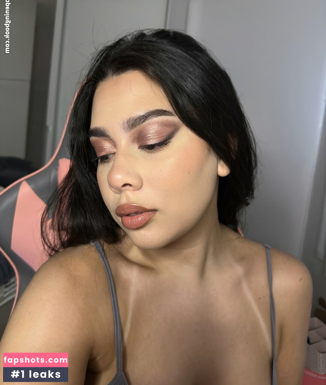 Julia Alvarenga gallery photo #28