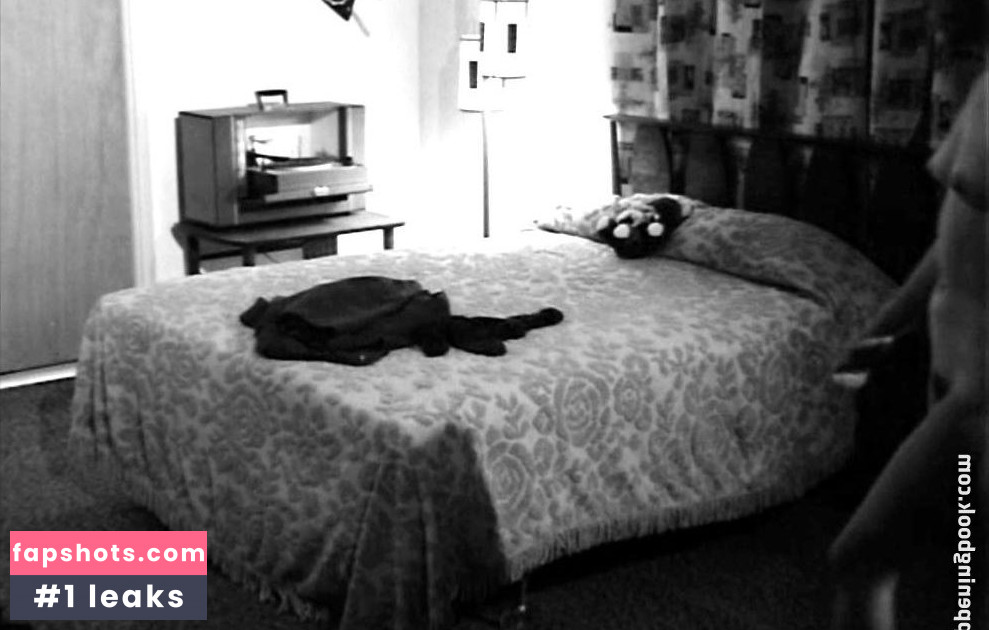 Julia Ames gallery photo #6