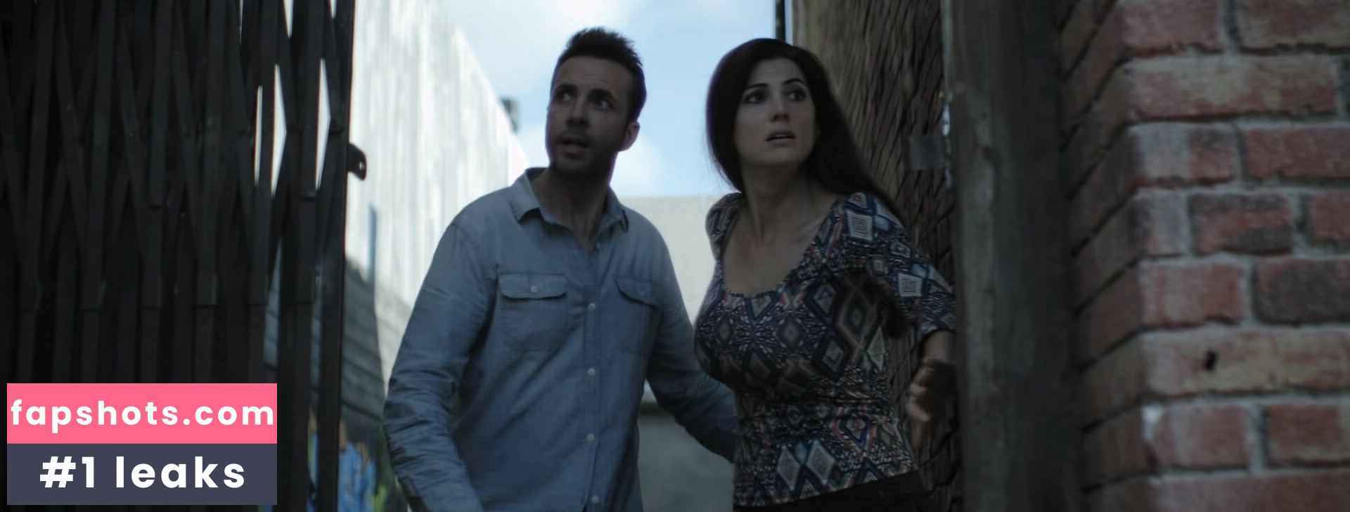 Julia Benson gallery photo #10