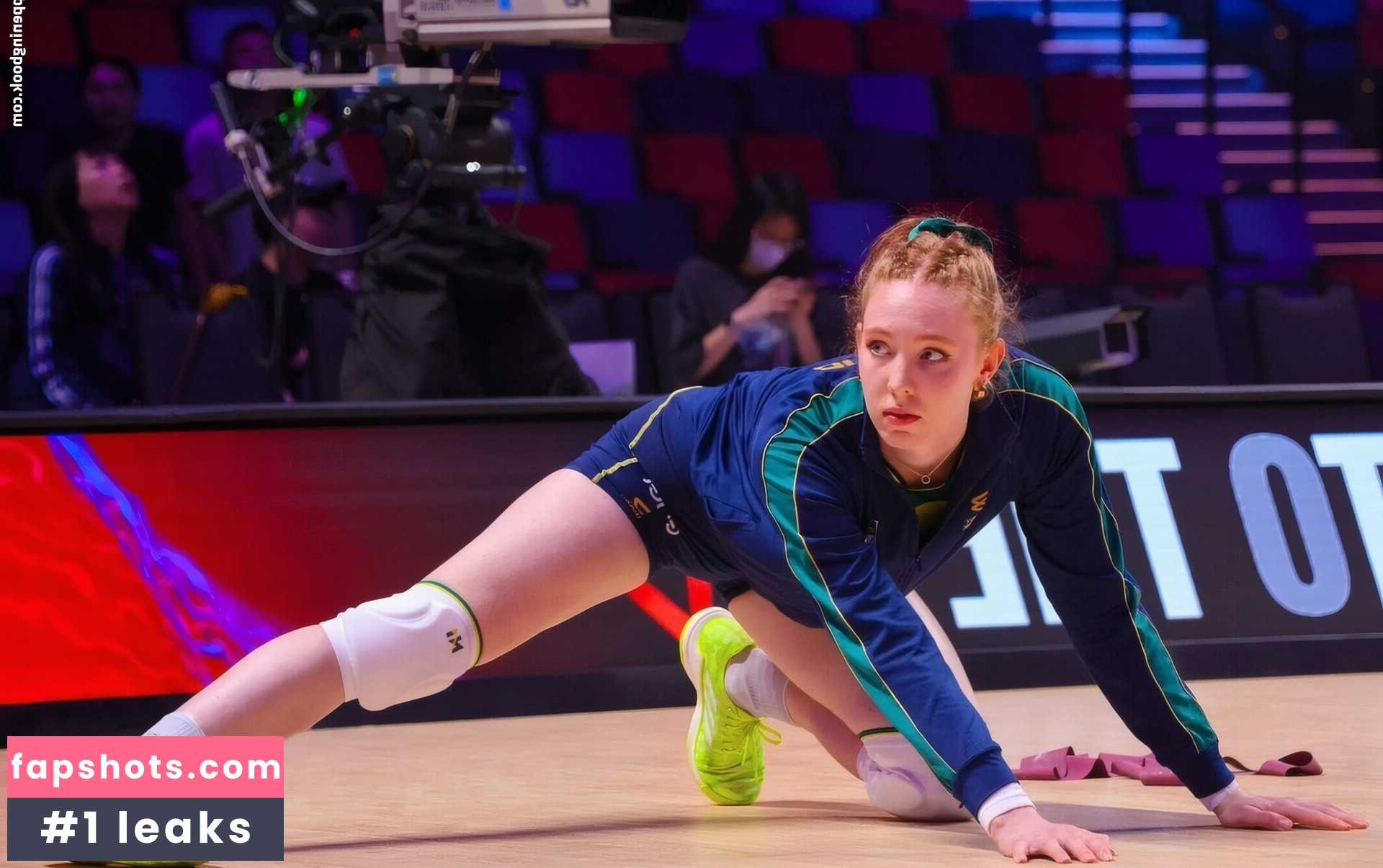 Julia Bergmann gallery photo #17