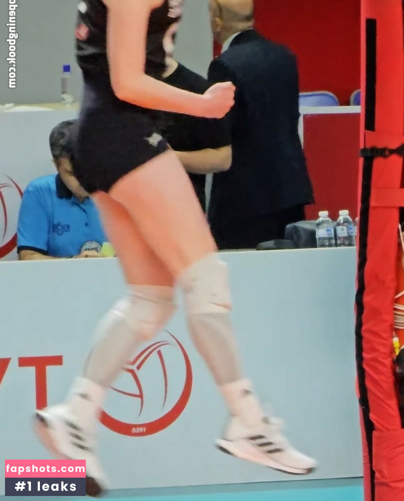 Julia Bergmann gallery photo #4