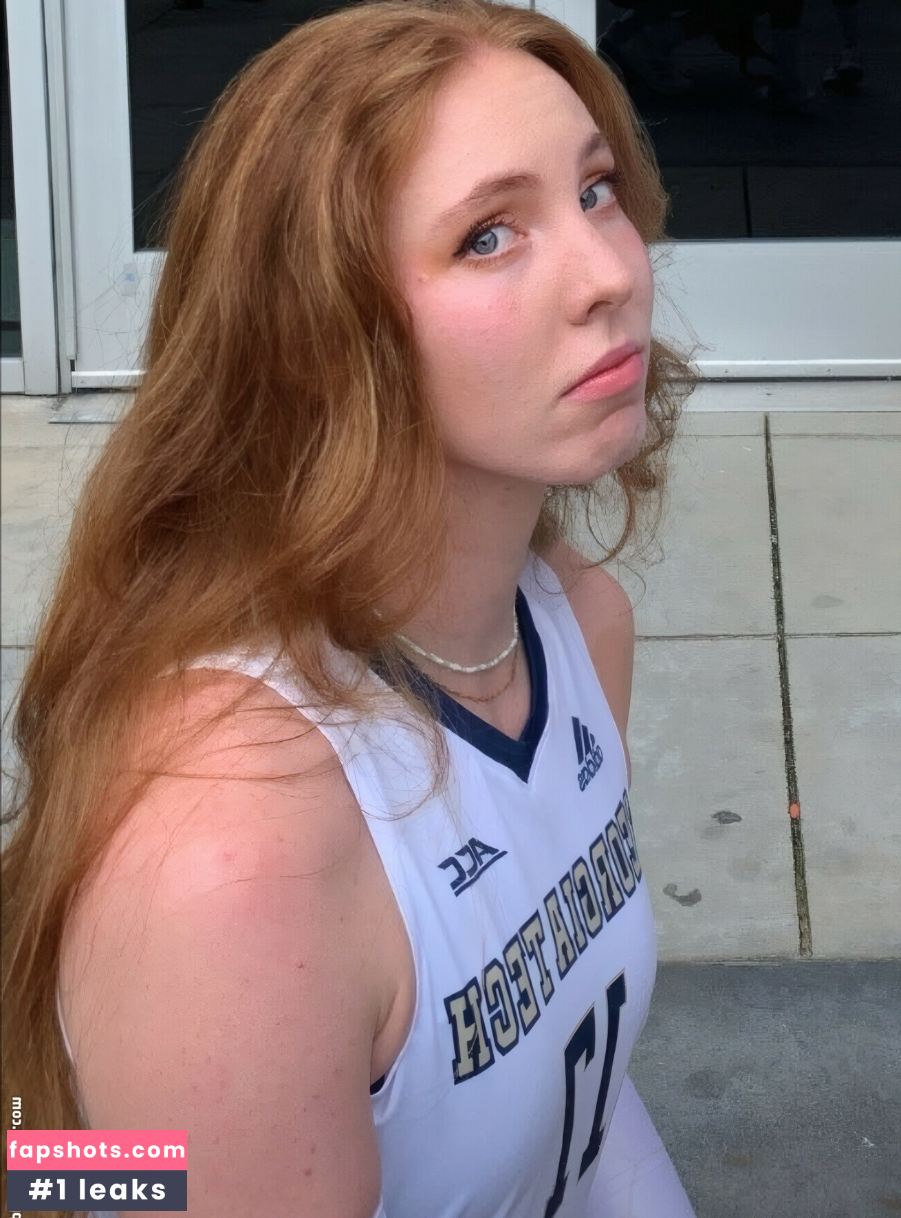 Julia Bergmann gallery photo #5