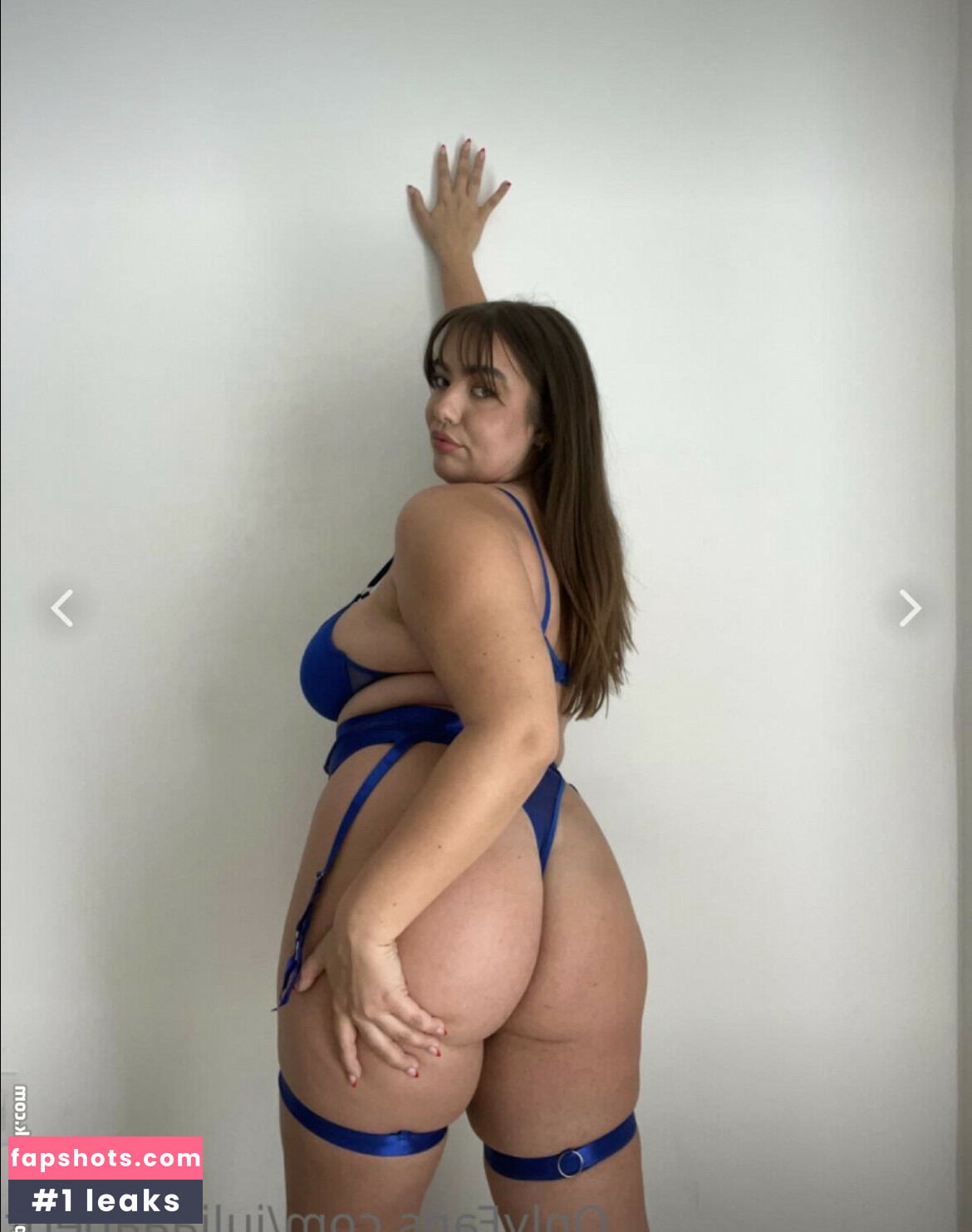 Julia Berit gallery photo #23