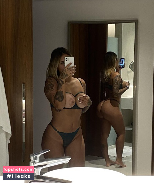 Julia Bhering gallery photo #58