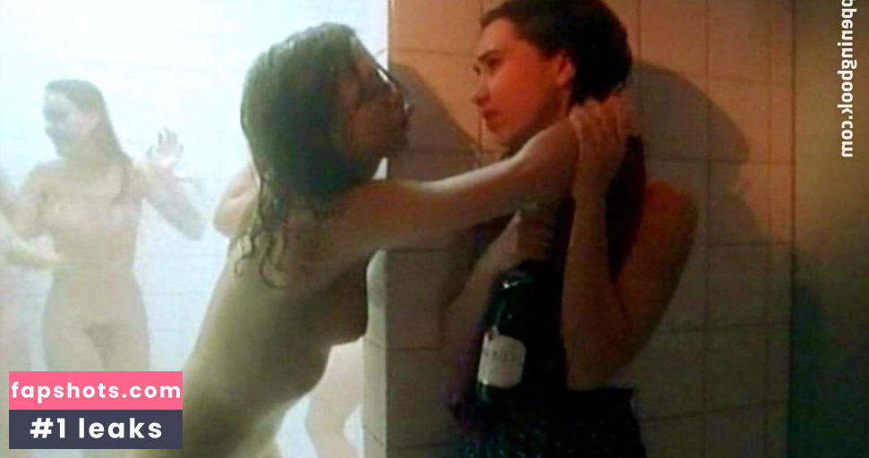 Julia Brendler gallery photo #25