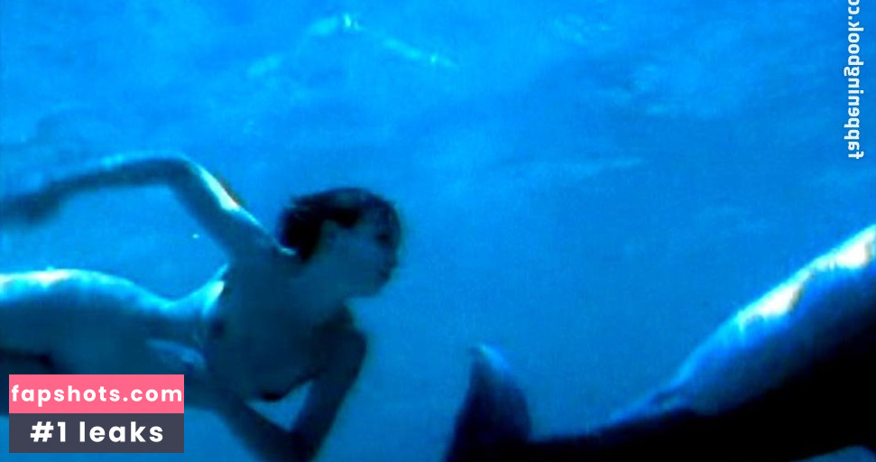 Julia Brendler gallery photo #56