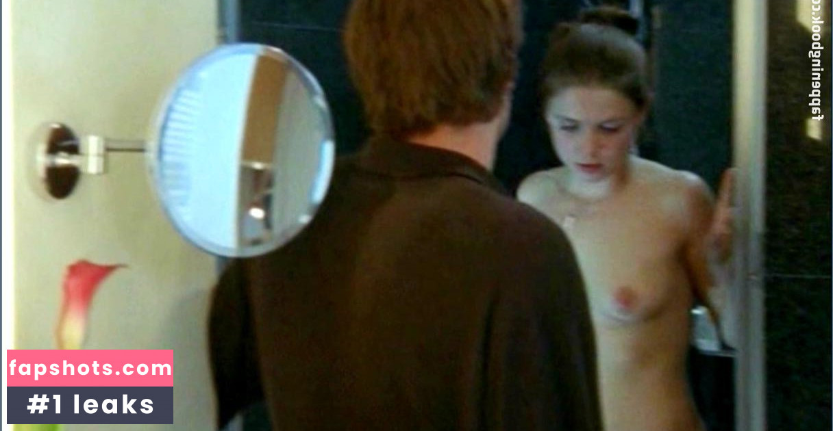 Julia Brendler gallery photo #57