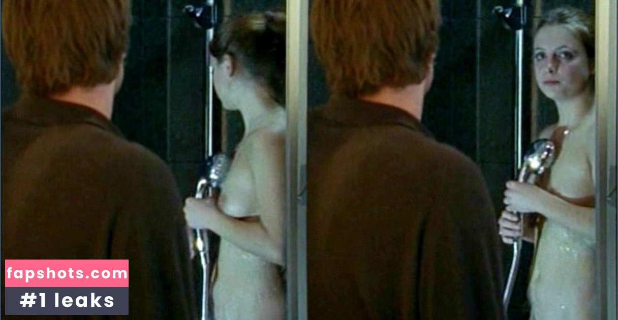 Julia Brendler gallery photo #58