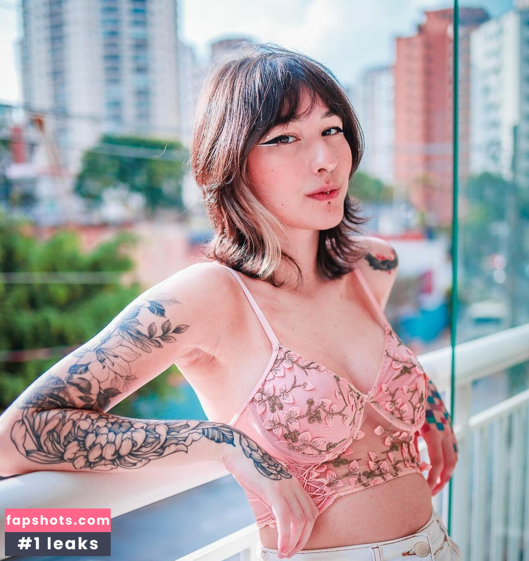 Julia Cristina gallery photo #25