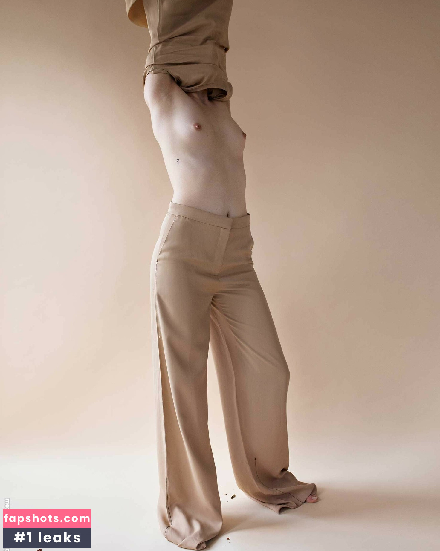 Julia Cumming gallery photo #10