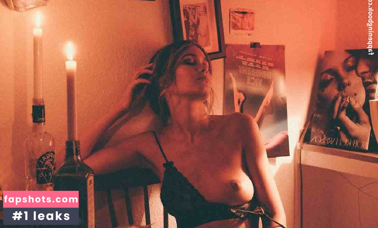 Julia Decker Nacktheit OnlyFans Fotos #3 - Fapshots