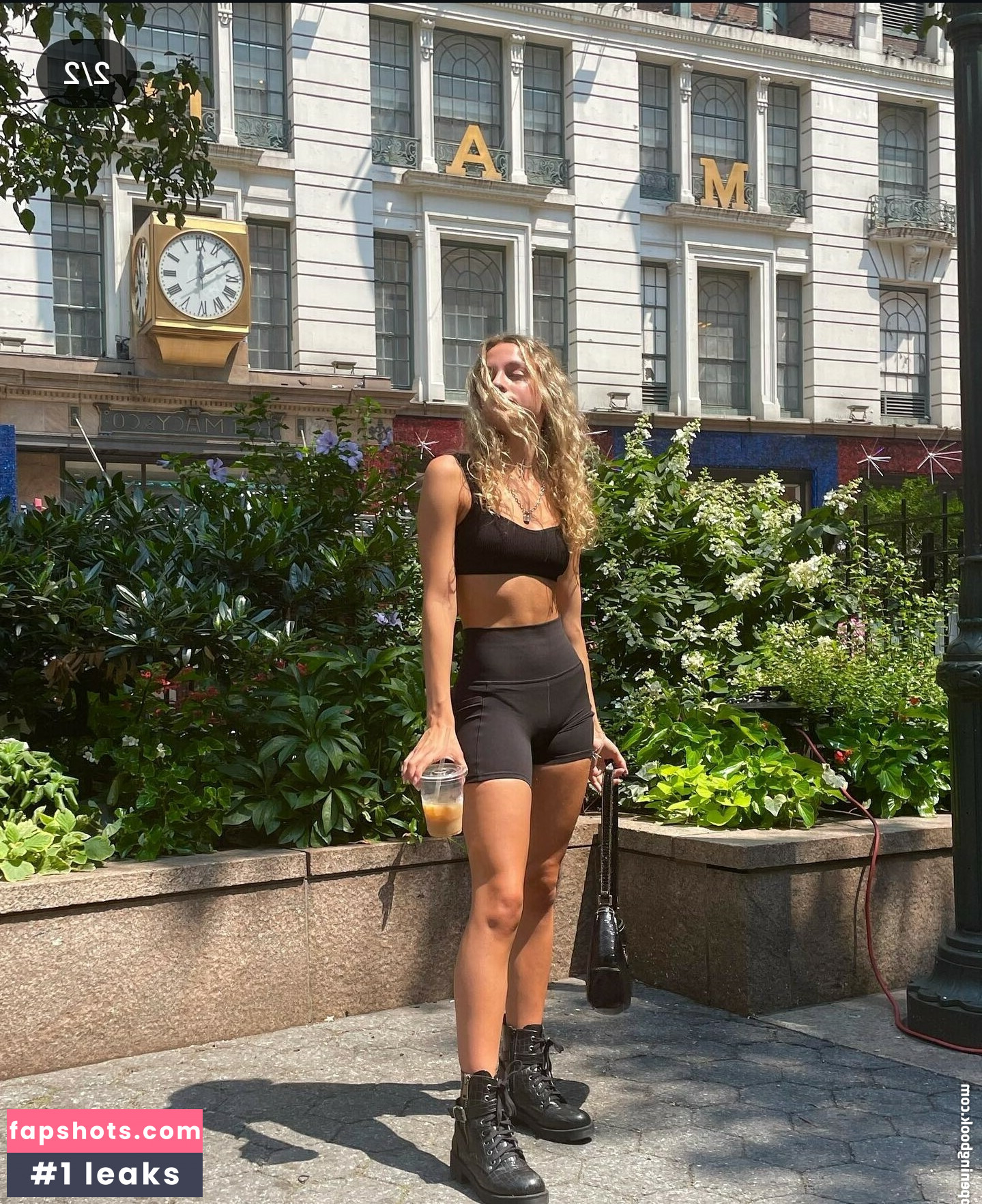 Julia Dicesare gallery photo #16