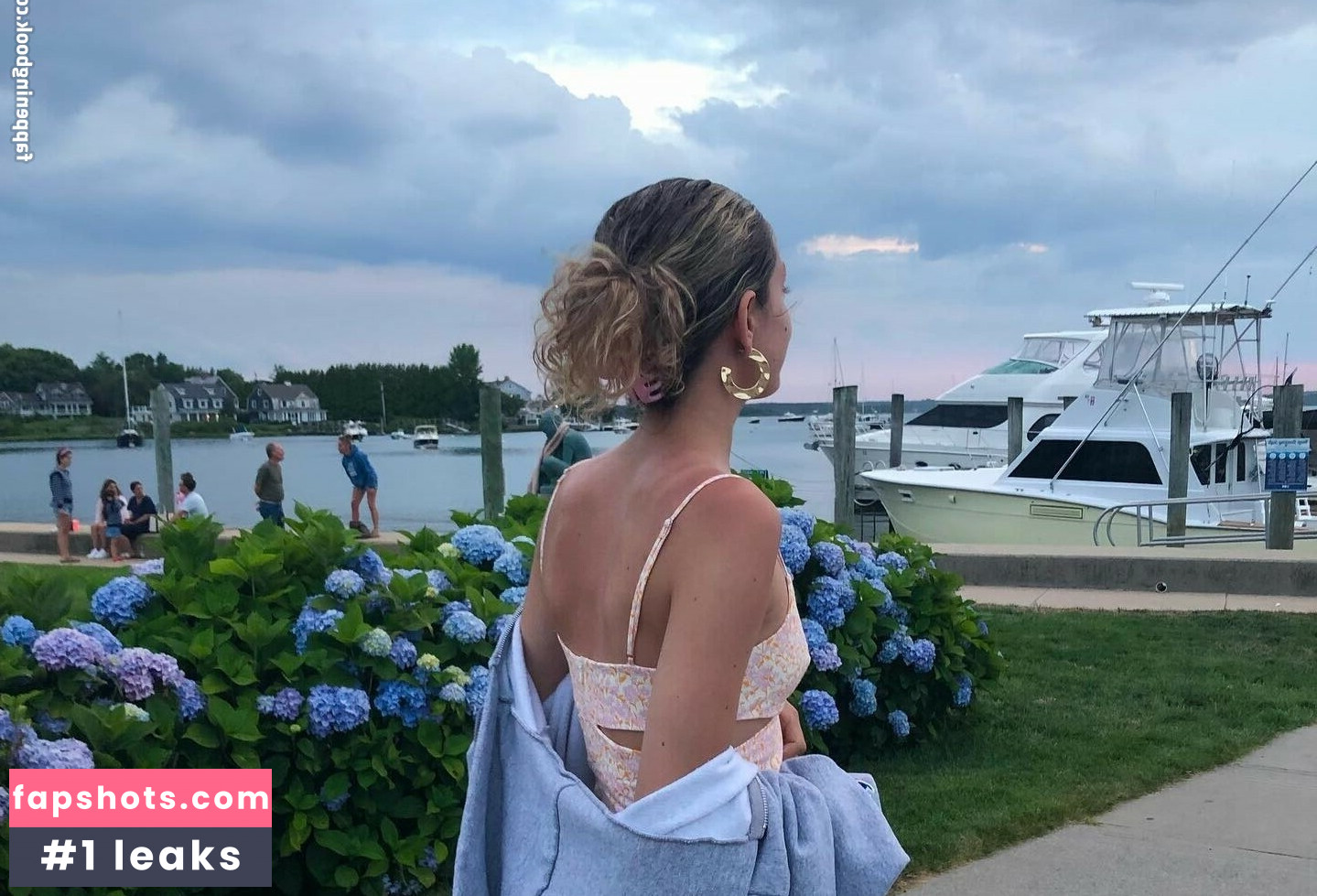 Julia Dicesare gallery photo #21