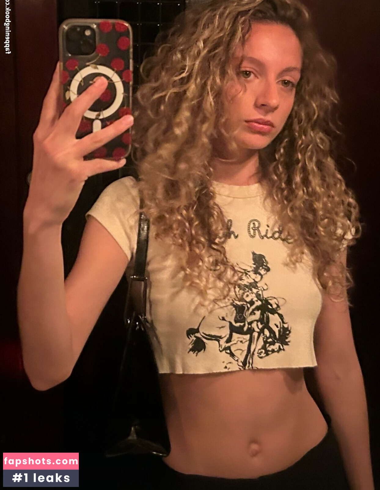 Julia Dicesare gallery photo #4