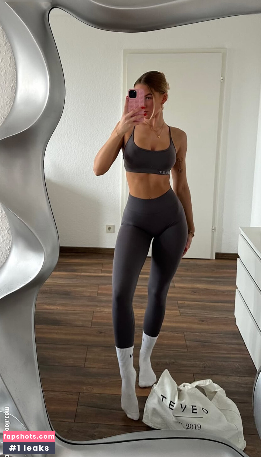 Julia Dröge gallery photo #14