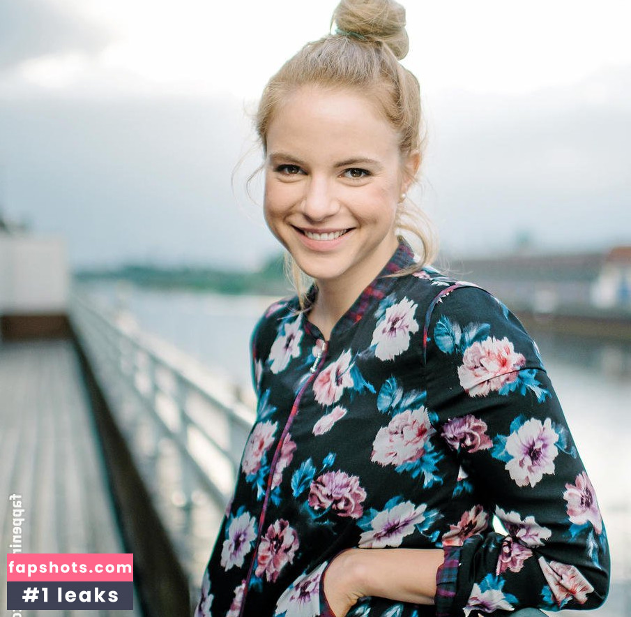 Julia Engelmann Nude Leaks OnlyFans Photos #3 - LeakJerk