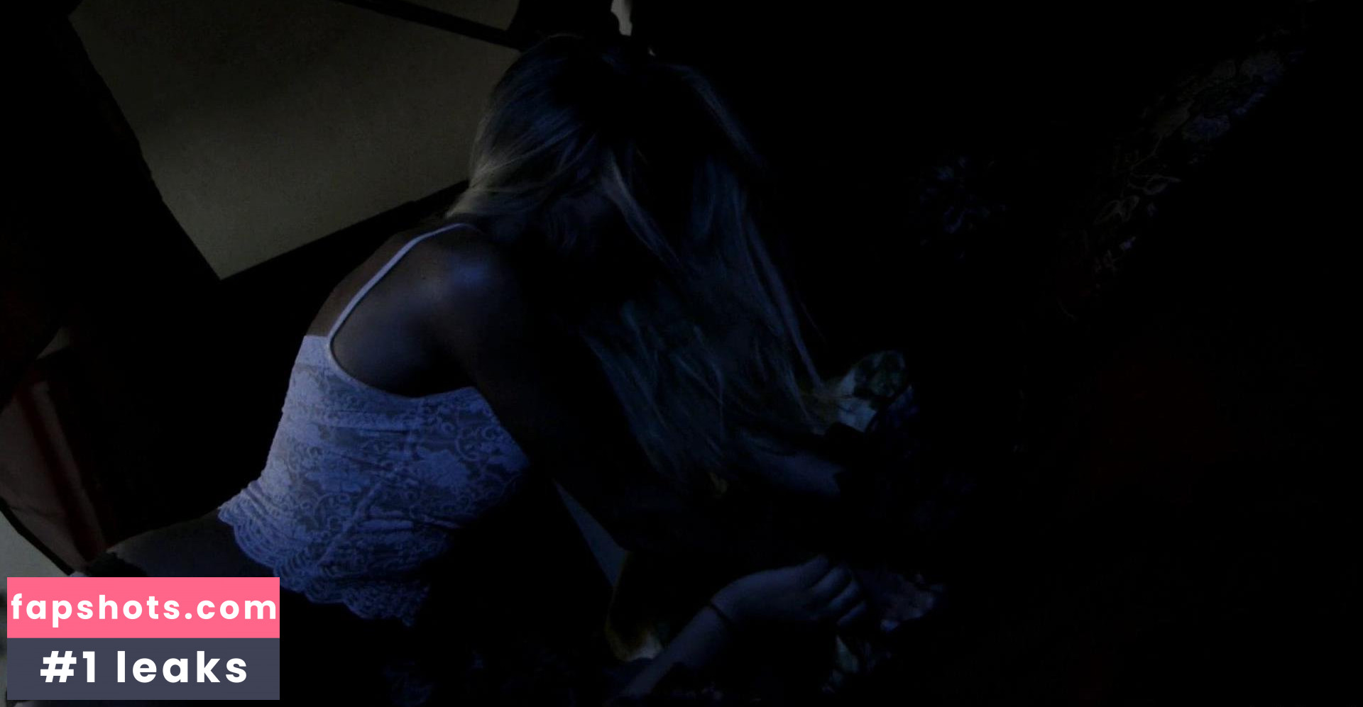 Julia Faye West gallery photo #2