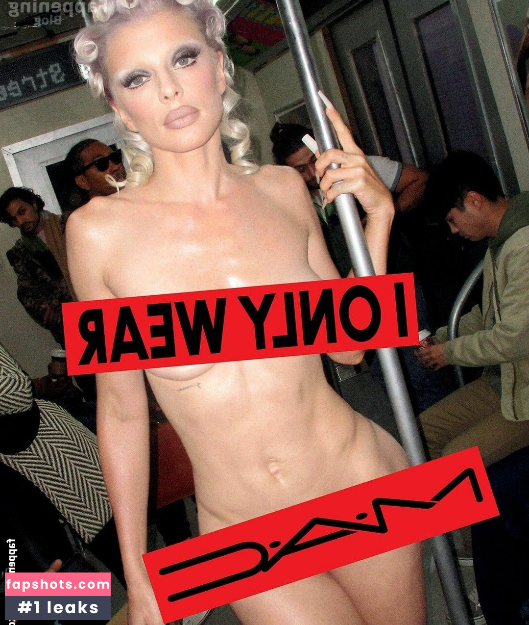 Julia Fox gallery photo #45