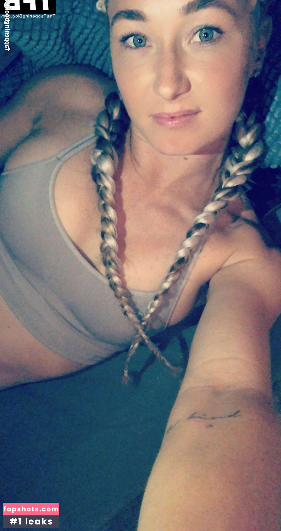 Julia Glushko gallery photo #70