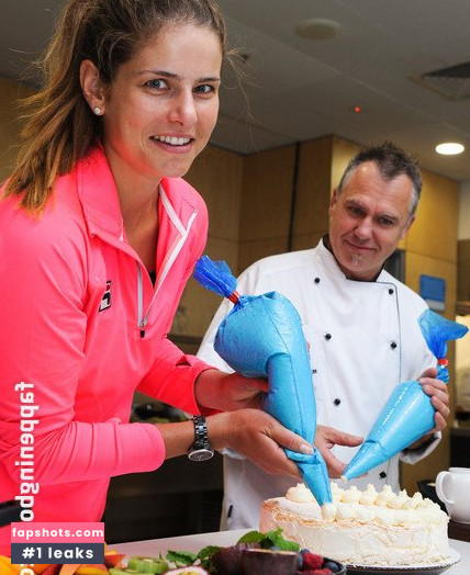 Julia Goerges gallery photo #3