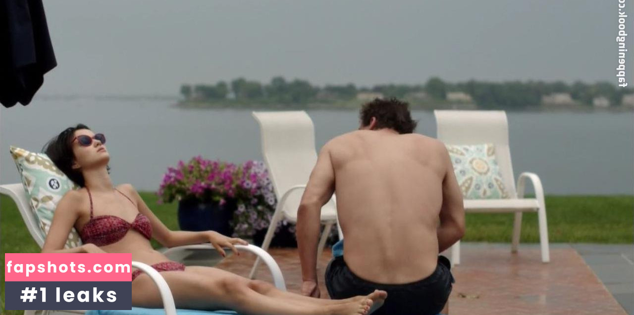 Julia Goldani Telles gallery photo #3