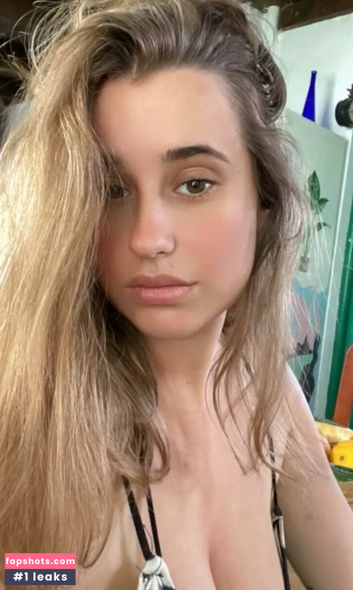 Julia Gomez gallery photo #19