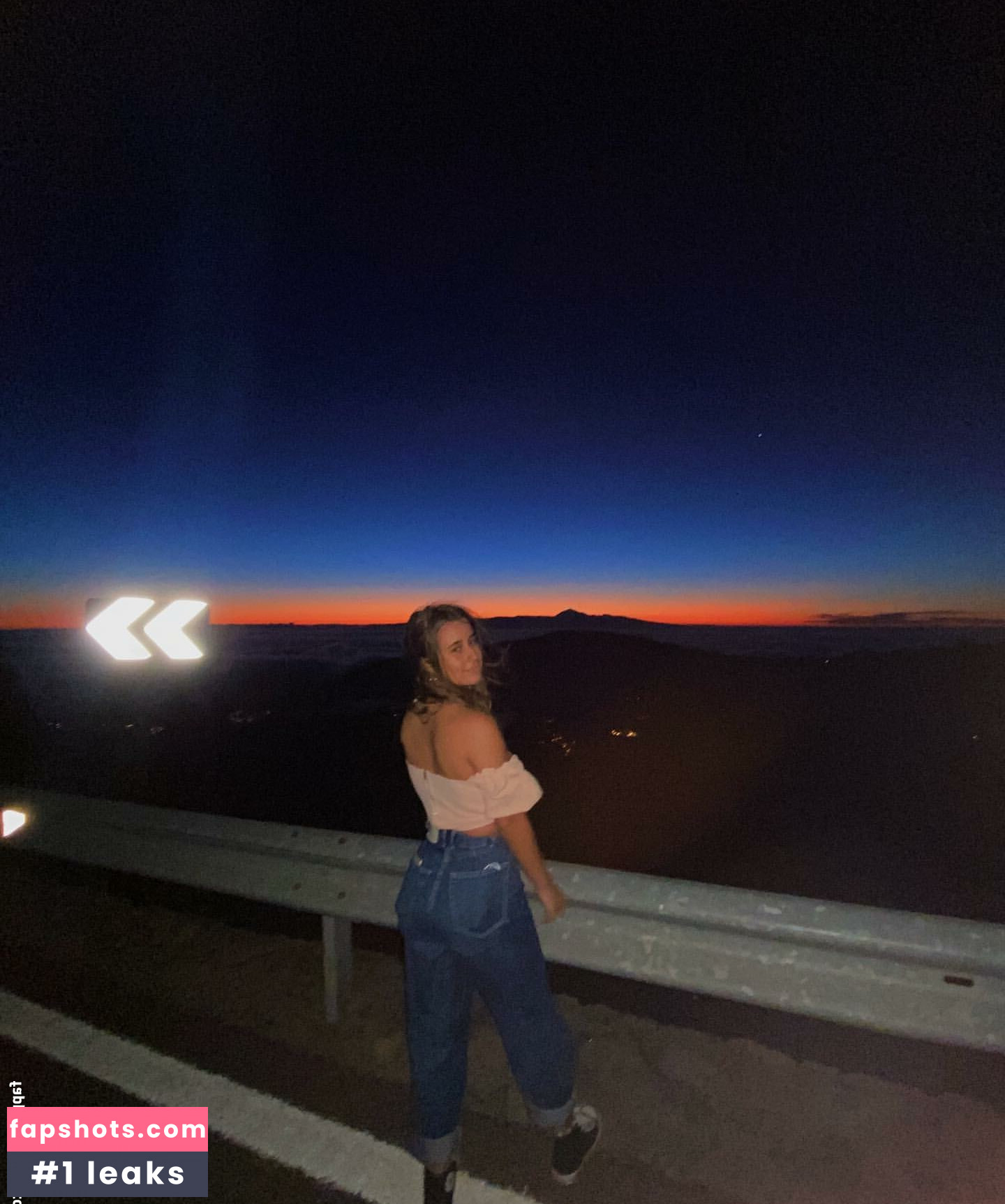 Julia Gomez gallery photo #39