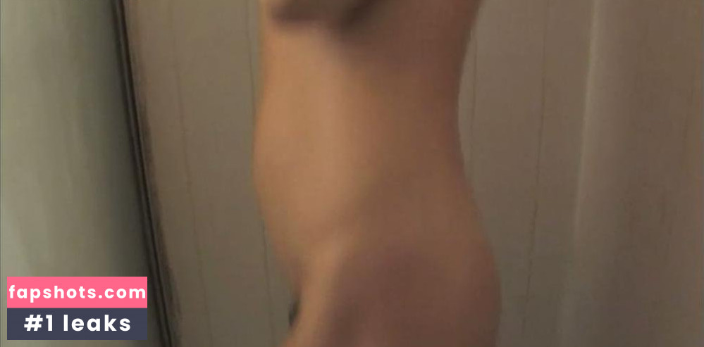 Julia Heller gallery photo #3