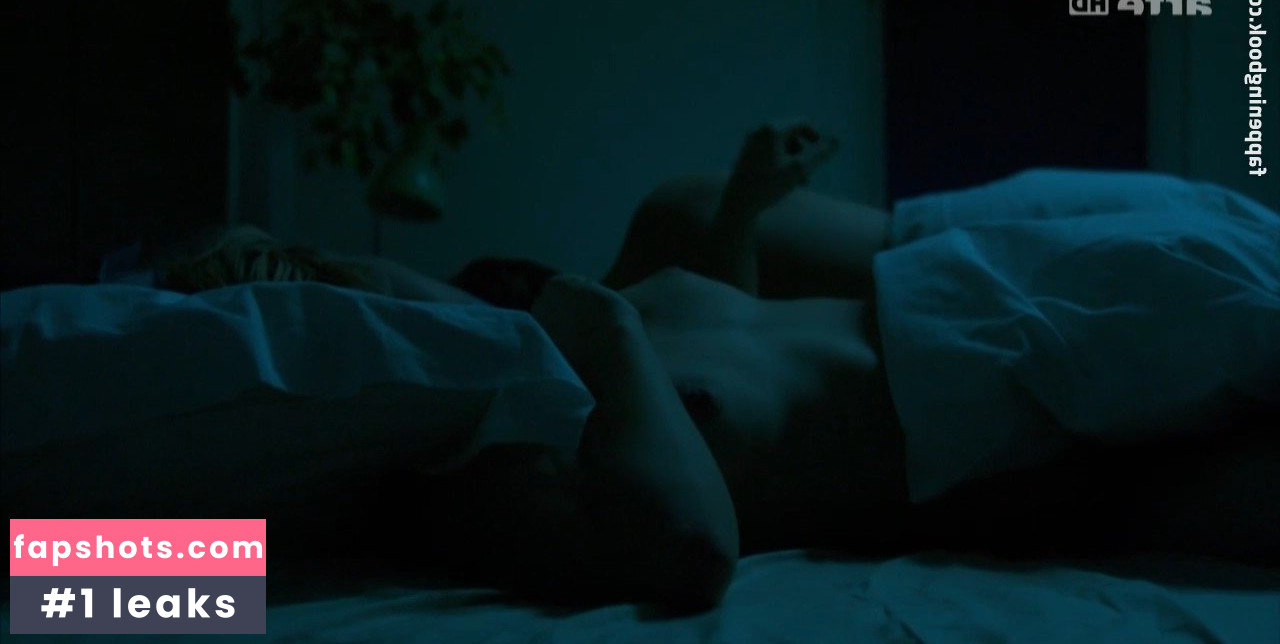 Julia Jentsch gallery photo #25