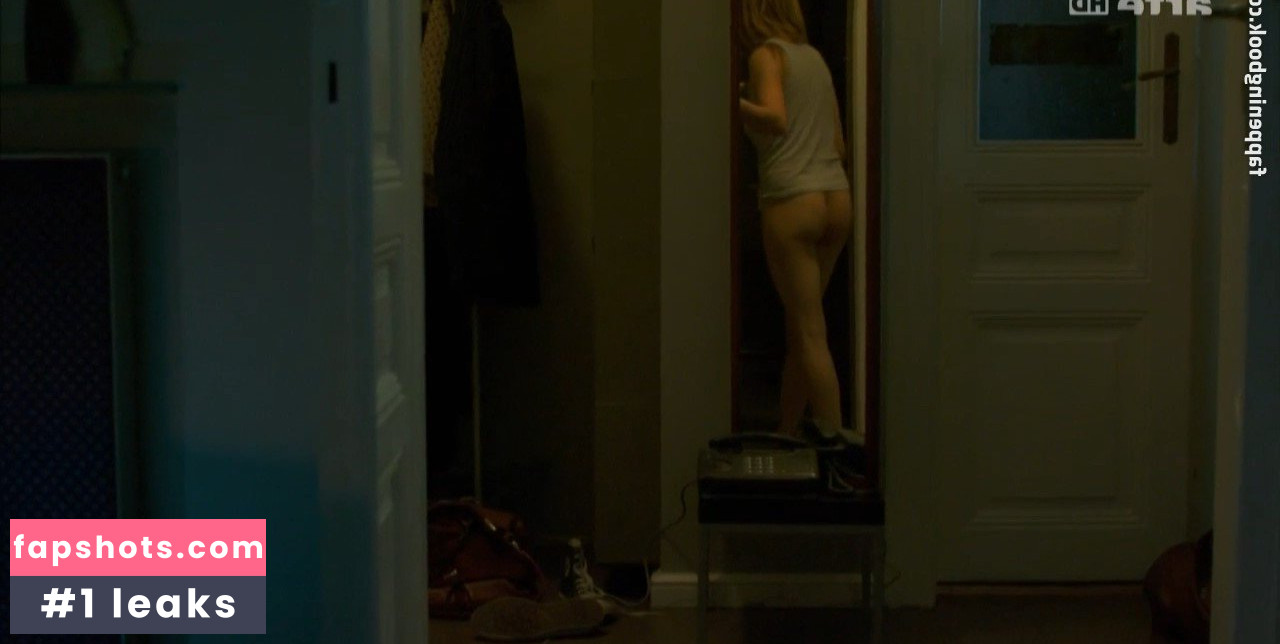 Julia Jentsch gallery photo #26