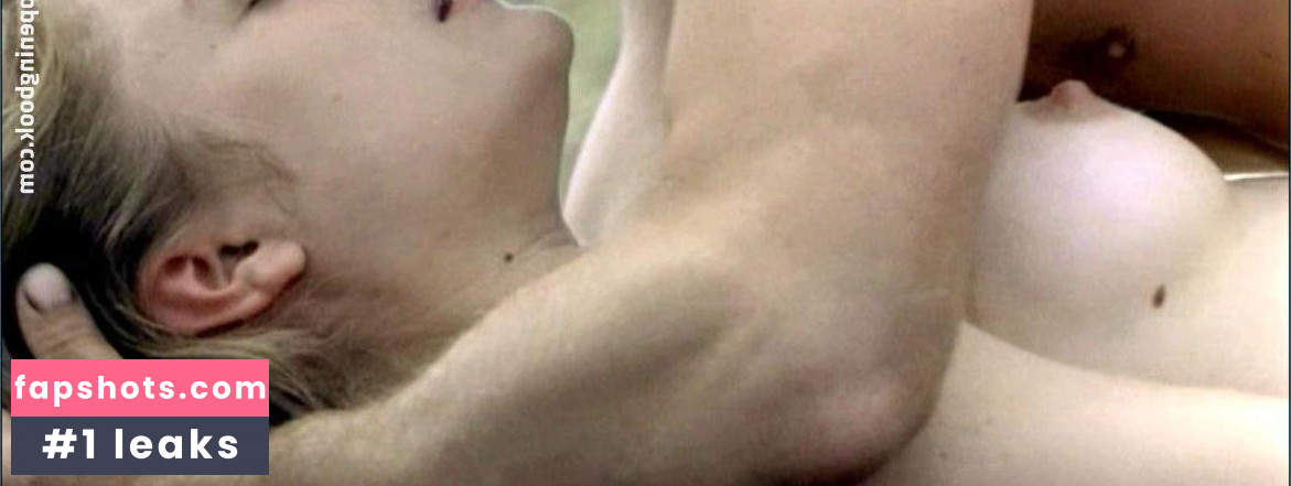 Julia Jentsch gallery photo #38