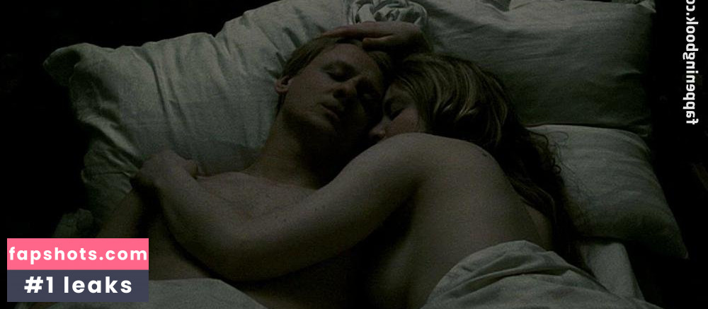 Julia Jentsch gallery photo #44