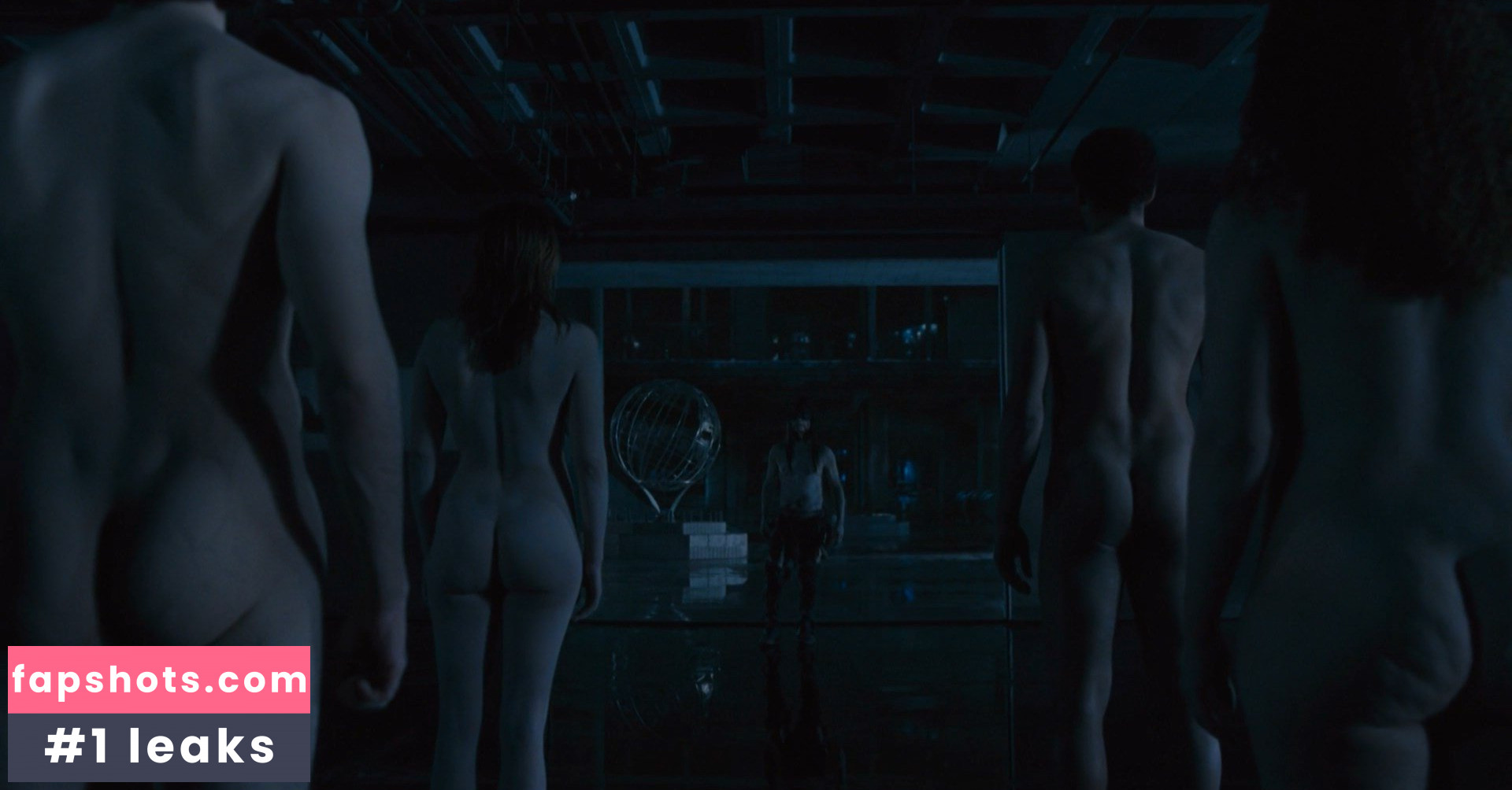 Julia Jones gallery photo #24