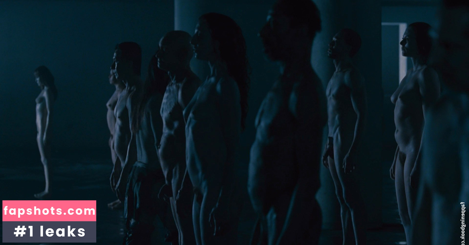 Julia Jones gallery photo #26