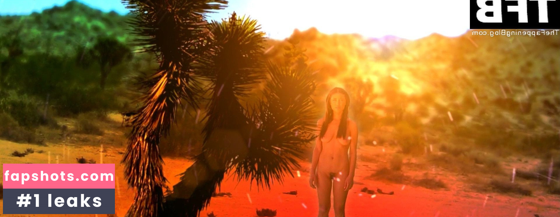 Julia Jones gallery photo #10