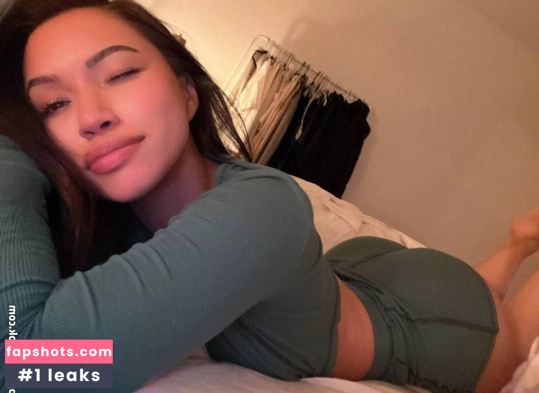 Julia Kelly gallery photo #145