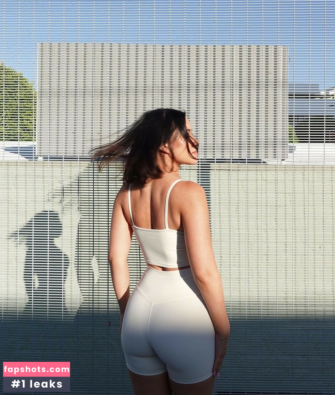 Julia Kelly gallery photo #153